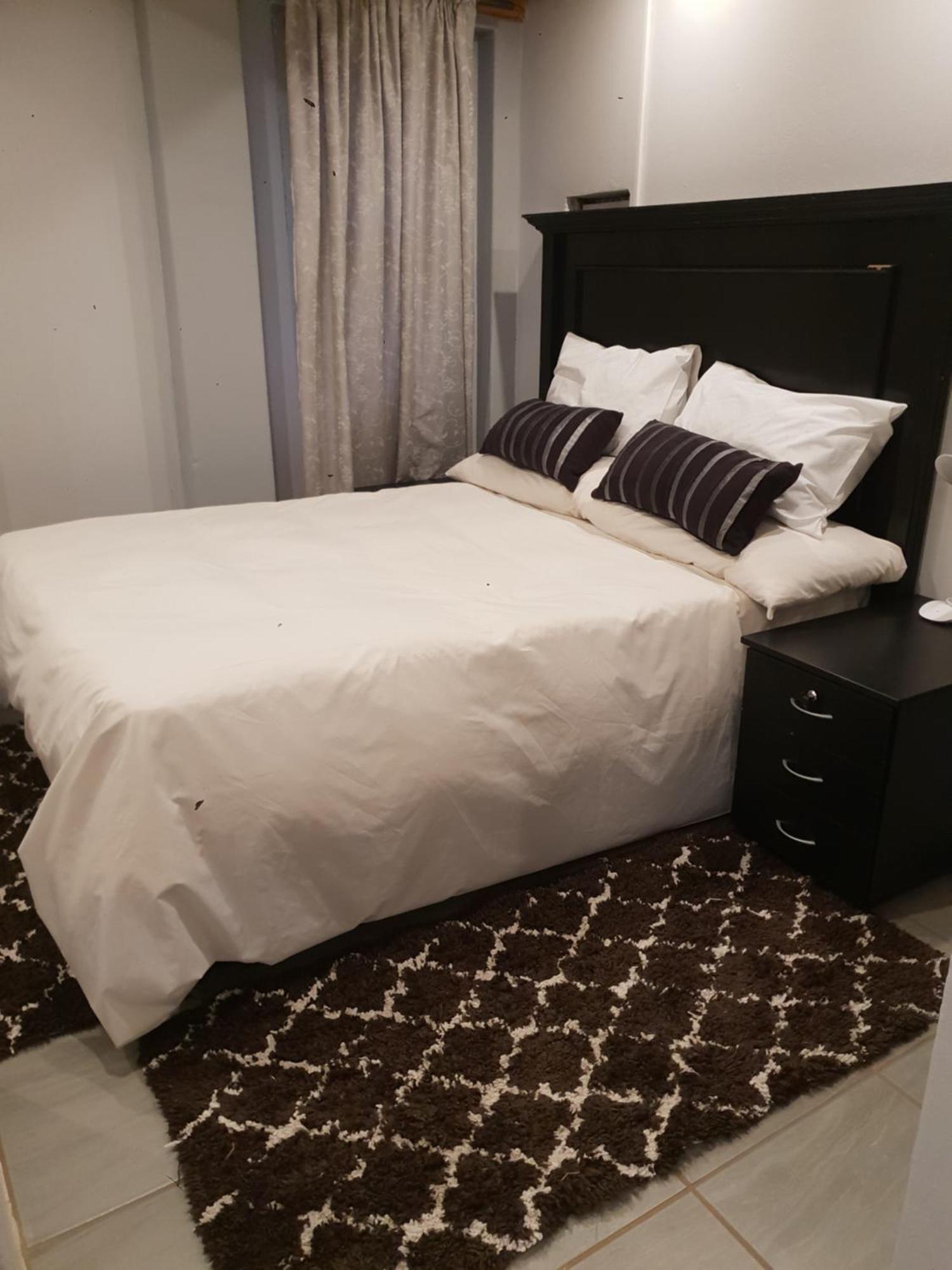 Cradlelicious Farm Mpshe Apartment Krugersdorp
